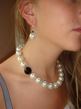 Load image into Gallery viewer, Rebecca X-Large Pearl Necklace with Single Black Onyx Ball
