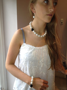 Rebecca X-Large Pearl Necklace with Single Black Onyx Ball